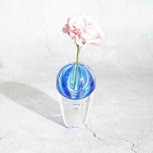 yKXzIzumo ֑} Bloom u[ ()