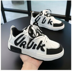 qXj[J[ LoXXj[J[ qC _XV[Y hiphop u[  LbY_X w _XC X|[cV[Y KC w  _X\ j̎q ̎q w