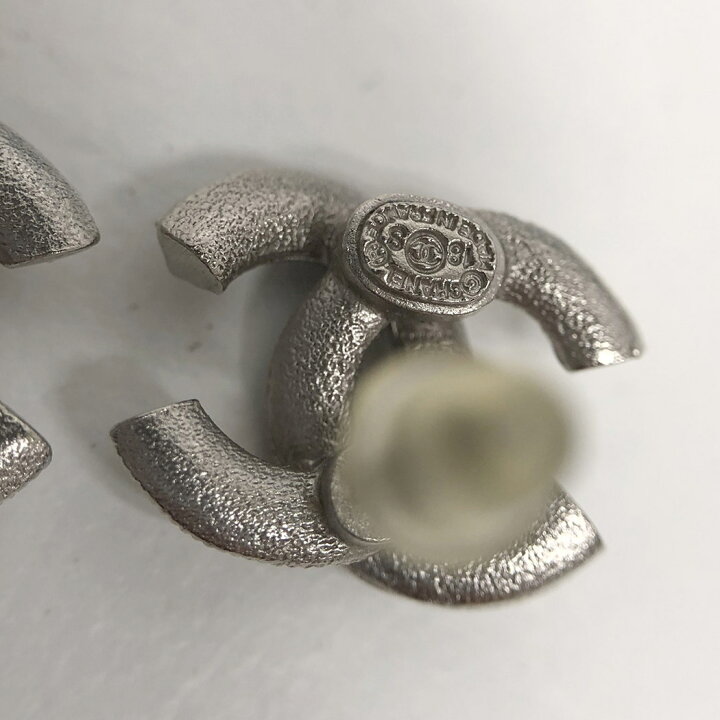 楽天市場】CHANEL□ラインストーン ココマークピアス マットシルバー  