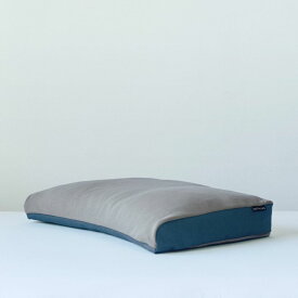 ストレートネックに悩む人向け枕 THE PILLOW Preset 03 Straight Neck ストレートネック に最適な枕の形状・高さ・硬さ・素材・容量をAIが自動設定したプリセット型の まくら。7ポケット構造 の オーダーメイド枕 低い 低め グッズ 硬い 硬め 固め 対策 枕 改善 安眠枕
