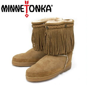 K戵X MINNETONKA(~lgJ)Fringe Classic Pug Boot(tWNVbNpOu[c)#3551 TAN fB[X MT068