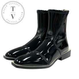 フェンディ FENDI ブーツ ショートブーツ 靴 シューズ パテント ブラック ベージュ 黒 未使用 バックジップ