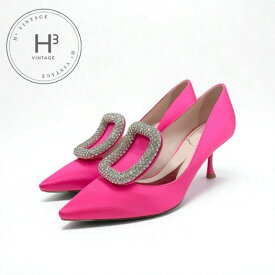 ロジェヴィヴィエ Roger Vivier パンプス 靴 シューズ サテン ピンク 未使用 ラインストーン スワロフスキー バックル
