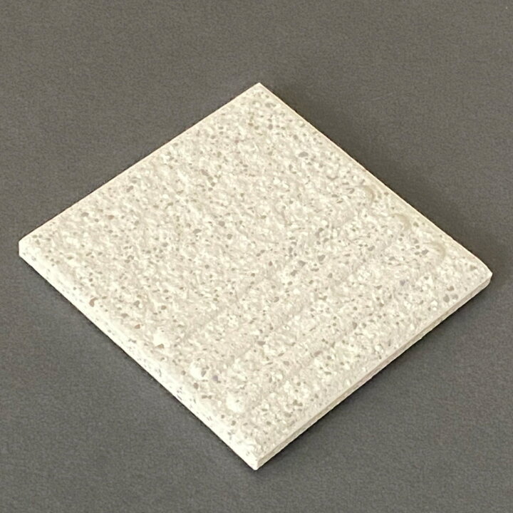 楽天市場 階段タイル 三本線 階段 床タイル 玄関タイル 100角 92x92x8 5ミリ 平階段 御影石風 土間 外床 玄関 ポーチ ガーデニング 駐車場 Diy リフォーム 防滑 洋風 建築 建材 エクステリア 補修 修繕 昭和 リノベーション 目印 滑り止め 階段用 段鼻 タイル通販