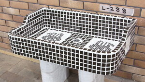 ガーデンシンク タイル 流し台 昭和レトロ モザイクタイル張り Lサイズ-288 手作りガーデンシンク タイル流し台 エクステリア お洒落 老人ホームなどにも大好評です