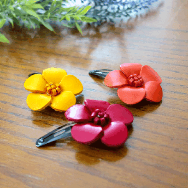 楽天市場】【送料無料】レザーヘアピン 花 ヘアピン パッチン おしゃれ