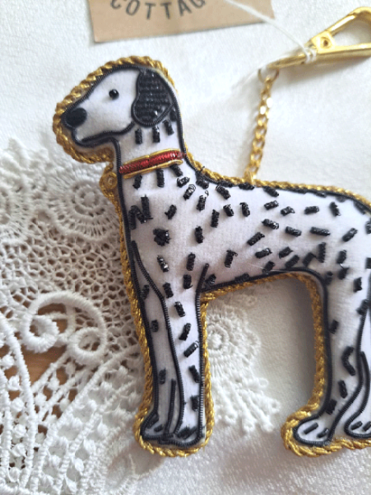 楽天市場】【送料無料】インドザリ刺繍キーホルダー（ダルメシアン