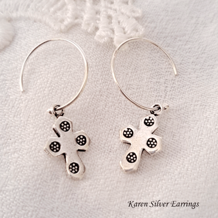 楽天市場】【送料無料】カレン族 シルバー ピアス クロス 刻印カレン族