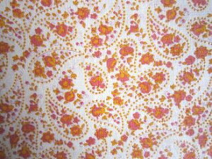 フィードサック  白地赤オレンジペイズリーと小花 (1/16サイズ)