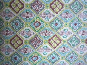 フィードサック 白地赤青緑幾何学模様 (1/4サイズ)