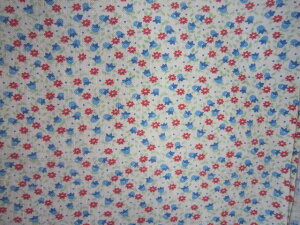 フィードサック 白地赤青小花(1/4サイズ)