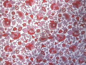 フィードサック 白地赤ピンク小さいペイズリーとお花 (1/4サイズ)
