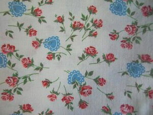 フィードサック 白地赤バラと青ハート (1/4サイズ)