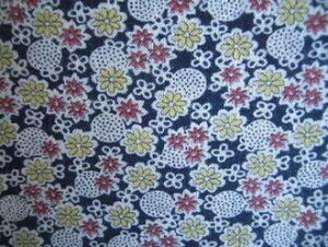 フィードサック 紺地小花 (1/16サイズ)