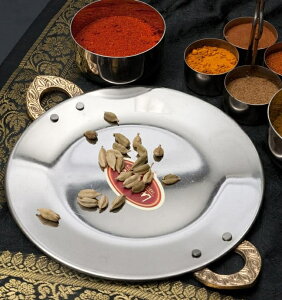 タヴァ槌目仕上げ チャパティやローティ用のフライパン(直径:18cm程度) / カレー 皿 鍋 調理器具 ローティー インド 食器 アジアン食品 エスニック食材 食材【レビューで500円クーポン プ