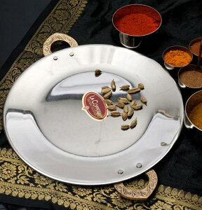 【送料無料】 タヴァ槌目仕上げ チャパティやローティ用のフライパン(直径:24cm) / カレー 皿 鍋 調理器具 ローティー インド 食器 アジアン食品 エスニック食材 食材【レビューで500円ク