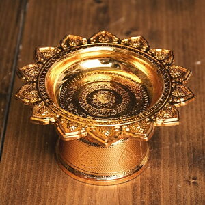 タイのお供え入れ 飾り皿 〔高さ 約5cm 直径 約9.5cm〕 / 果物 食器 ブッダ カトラリー お皿 インド バリ プレート アジアン食品 エスニック食材