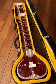【送料無料】 【PALOMA社製】シタールセット（グラスファイバーケース） / Sitar インド 楽器 弦楽器 民族楽器 北インド古典音楽 ヒンドゥスターニ音楽 インド楽器 エスニック楽器 ヒーリング楽器【レビューで1000円クーポン プレゼント】