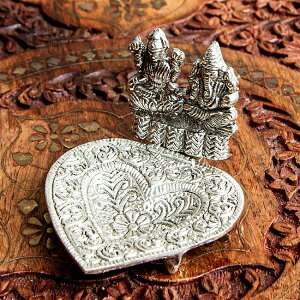 Kl[VƃNV~̃zCg^̃n[g^amp;ICv / zCg^̂ TXoeB ̑̂ CZX Ch AWA GXjbN