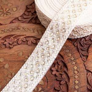 `Ae[v [^[ _炩ȃRbgɋ XpR[ƃS[_hJk 3.5cml ԂƊiq / Gota embroidery WX^ ChhJ | ԕ `[[X AWA