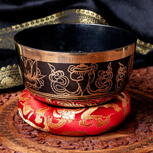 yz y_zubNVMO{EyK Abz 683g(XeBbNt) / VMO{[ lp[ y Ŋy y S  ґz Chy GXjbNy q