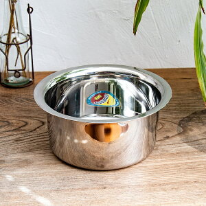 取っ手のないインドの鍋 バゴーナー パティラ 容量:1.3L程度 外径:約19cm ステンレス製 / カレー鍋 インド鍋 インド料理 調理器具 ハンディ 食器 アジアン食品 エスニック食材 食材【レビュ