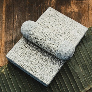 【送料無料】 石のマサラ潰し プリミティブなスリランカ製 / スパイスグラインダー Spice Grinder ammikkall sil batta 調理器具 インド 食器 アジアン食品 エスニック食材 食材【レビューで1000円クー