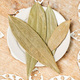 インド ベイリーフ 10g Bay Leaf カシアリーフ／テジパッタ / スパイス ハーブ 香辛料 エスニック料理 NAWAB （ナワブ） カレー アジアン食品 エスニック食材