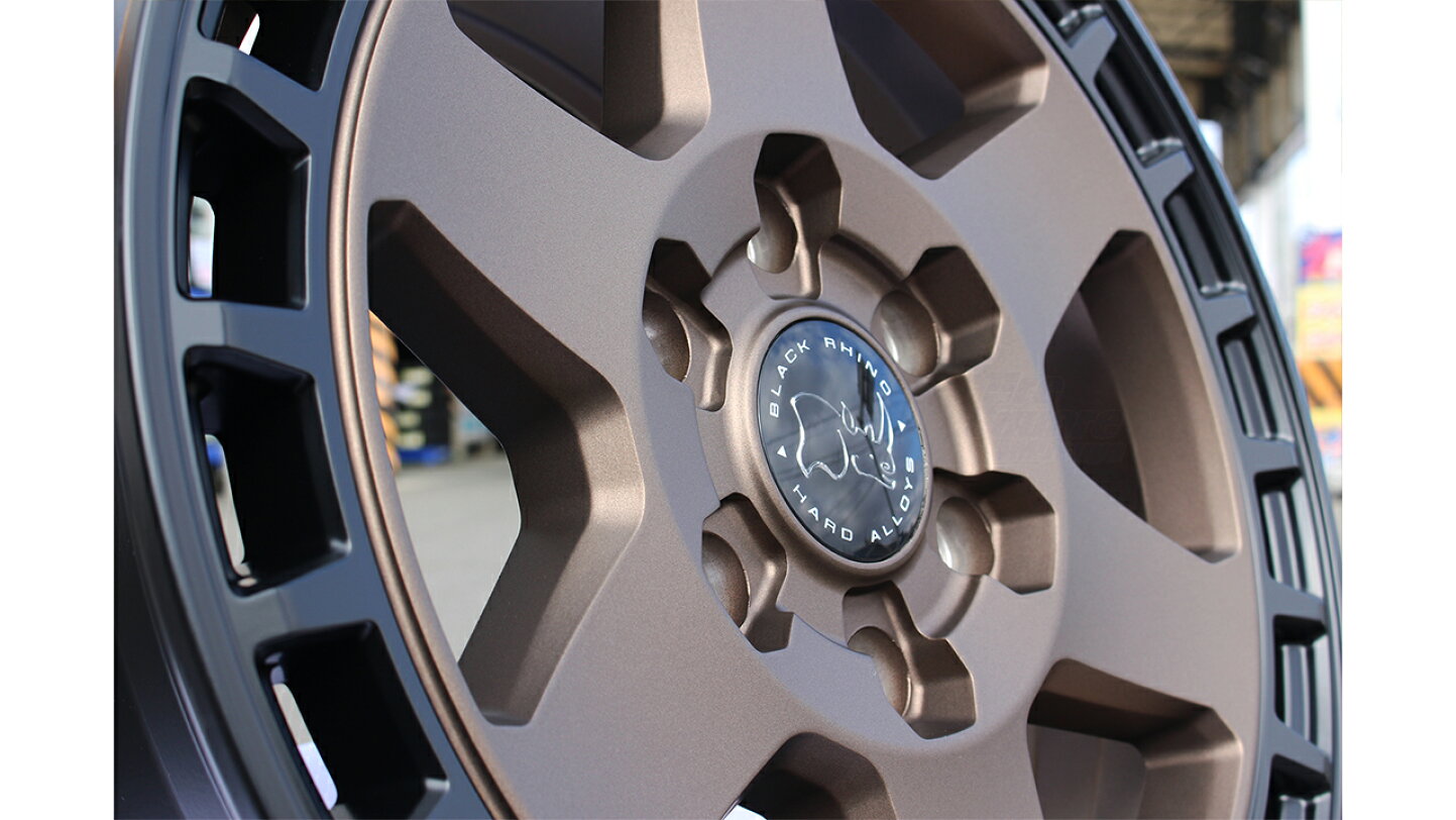 楽天市場 | タイヤスクエアミツヤ - BLACK RHINO BAHARI 18インチ ×8.0 