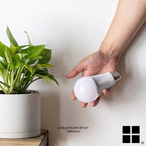 LED BULB [XCb` LEDd E26 1 d ROOMSWITCHRΉ TC-4002-WH