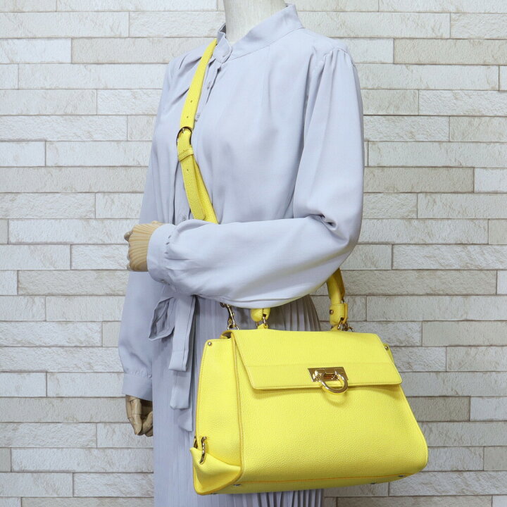 楽天市場】サルヴァトーレフェラガモ Salvatore Ferragamo ソフィア 