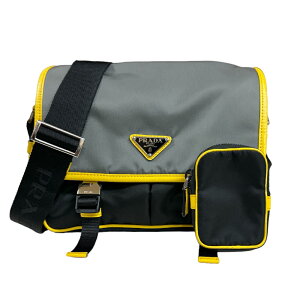 プラダ(PRADA) 中古 ナイロン メッセンジャーバッグ | 通販・人気  