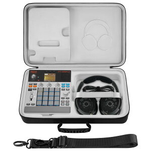 Geekria �n�[�h�V�F���g���x���P�[�X Akai Professional MPC Sample�ɑΉ� �w�b�h�z�����[�f�U�C�� (�X�C�x���C���[�J�b�v�̃w�b�h�z���ɓK�p) �I�[�f�B�I�T���v���[�L�������O�o�b�O (�_�[�N�O���[)