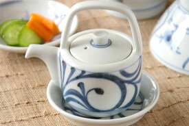 【砥部焼 梅山窯】からくさの醤油さし(小)