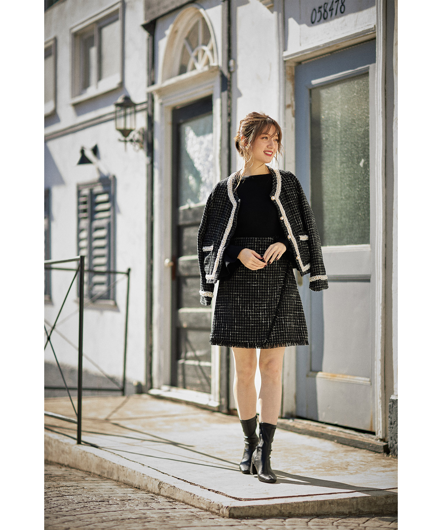 シャネル ブラック ボリューム フリンジ 裾 装飾 ロングスカート-