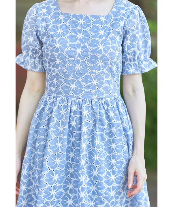 楽天市場】フラワーカットワークレース刺繍バイカラーワンピース  