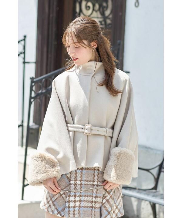 楽天市場】2WAYファー＆ベルト付きケープライクコート【sandina  