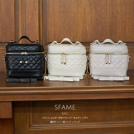 リボンショルダー付きクローバーキルティング×裏地チェリー柄バニティバッグ【sfame スフェーム】tocco closet(トッコクローゼット)※紺野彩夏さんはアイボリー使用　商品番号：186-188325