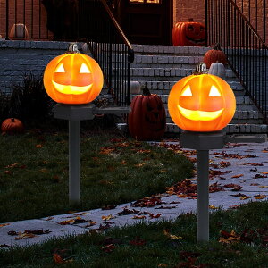 ハロウィン 飾り カボチャ ガーデンライト 2本セット 屋外 防水 ソーラー 埋め込み式 自動点灯 省エネ 照明飾り おしゃれ お化け屋敷 お庭 雰囲気作り プレゼント (2本セット)
