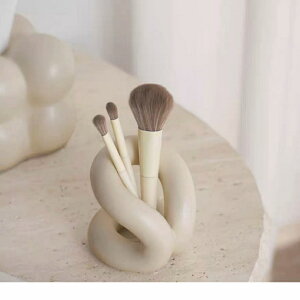 `r[ Z~bN uVX^h IuWF   X^C t[x[X Z~bN ֑} 킢 _  CeA@yX^h