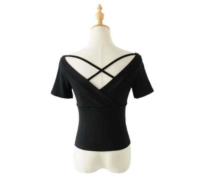 楽天市場 胸開き ｔシャツ 半袖 タートルネック セーター レディースファッション タートル 胸開きタート セクシー Vネック ベアトップ ベアトップ 韓国風 胸元 解禁シャツ Tokiwa３３