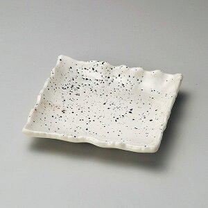 萩志野チギリ銘々皿 約15.5cm 白系 和食器 フルーツ皿・銘々皿・取皿 日本製 美濃焼 業務用 取り皿 プレート 中皿 和皿 デザート皿 和風カフェ 旅館 飲食店 和食屋 レストラン 28-216-248-mi