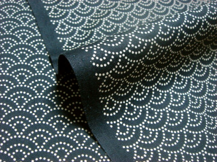 楽天市場 綿 小紋 青海波 黒 1m単位 切り売り もめん コットン布 和柄 生地 はぎれ 通販 和柄生地 和風 布地 都香庵