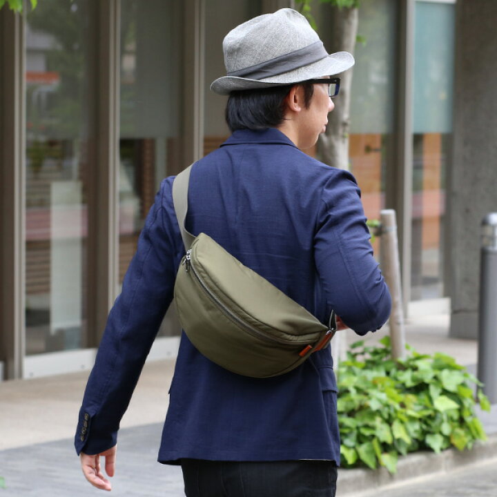 楽天市場 ボディバッグ メンズ ミニ ショルダーバッグ レディース 肩掛け 斜めがけ かばん グリーン カーキ 緑色 日本製 ブランド カバン 鞄 シンプル おしゃれ 高級 大人 軽い 小ぶり 小さめ お出かけ ボディーバッグ ボーデッサン デリィーヴ Derive 東京ヒマワリ