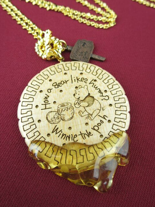 楽天市場 Q Pot Disney プー ハニービスケット ネックレス キューポット ディズニー くまのプーさん コラボ B232 2102 Tokyo Alice 楽天市場店