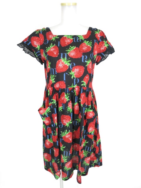 【中古】Jane Marple / Strawberry Meets Logoのミニワンピース ジェーンマープル ストロベリー いちご  B35461_2106 | Tokyo Alice 楽天市場店