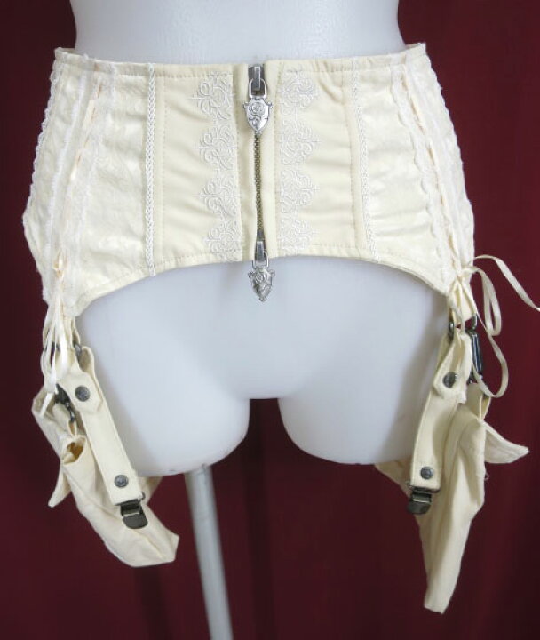 楽天市場】【中古】OZZ ONESTE / ポーチ付きガーターベルト オッズオン  
