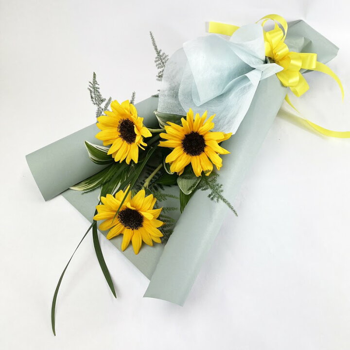 楽天市場 冬もあります ヒマワリとグリーンの花束 送料無料 生花 プレゼント 元気 フレッシュ 黄色 感謝 お祝い ひまわり 向日葵 敬老の日 花とワインギフト銀座東京フラワー