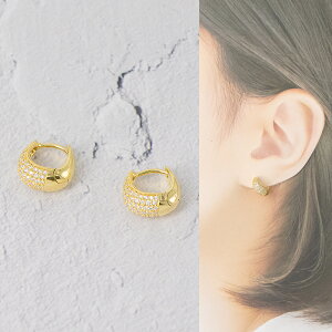 �g���E�b�h TOM WOOD �s�A�X �S�[���h �A�C�X�n�M�[�Y�p���F Ice Huggies Pave GOLD 100527 925-18K [2026SS]