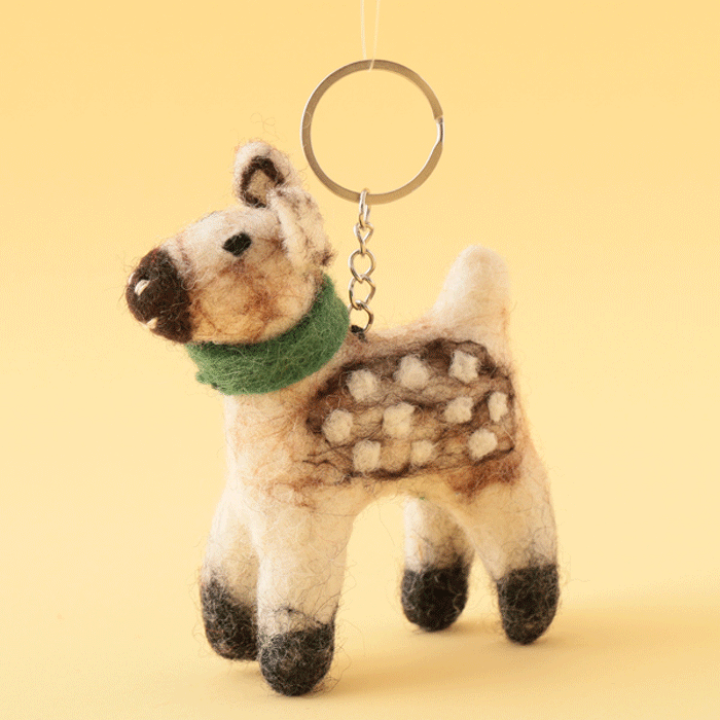 楽天市場】フェルト アニマル キーホルダー バンビ ハンドメイド